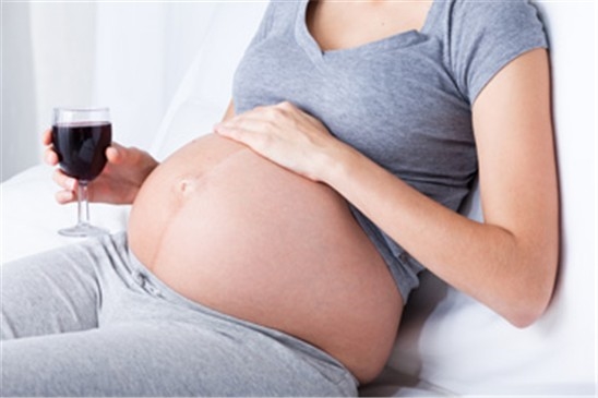 Alcohol durante embarazo