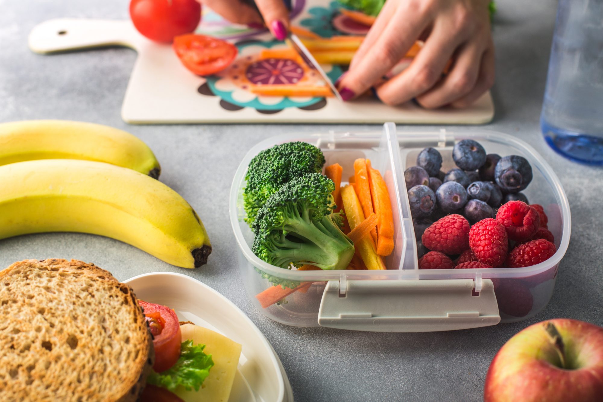 10 consejos para crear almuerzos escolares económicos que sus hijos comerán realmente