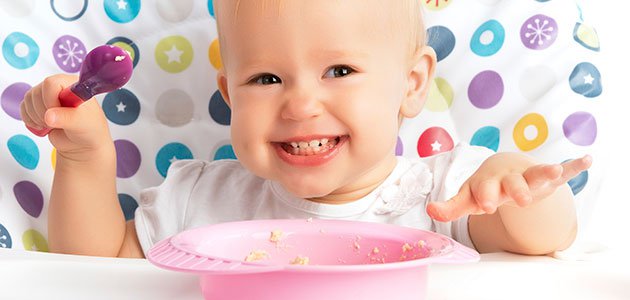 Cenas durante la alimentación infantil 