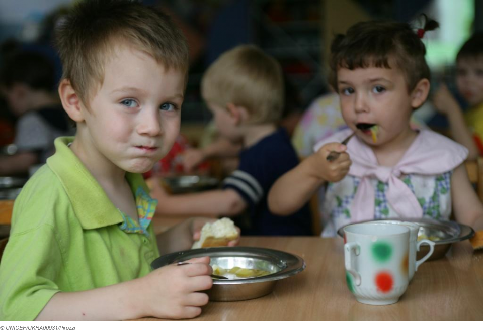 Comedores sociales: alimentación infantil gratuita