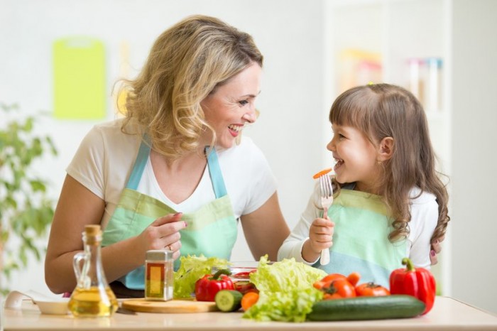 Diferencias entre una buena y mala alimentación infantil