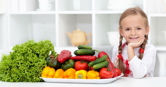 Diferencias entre una buena y mala alimentación infantil