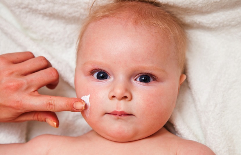 Consejos para prevenir y tratar la piel atópica en bebés