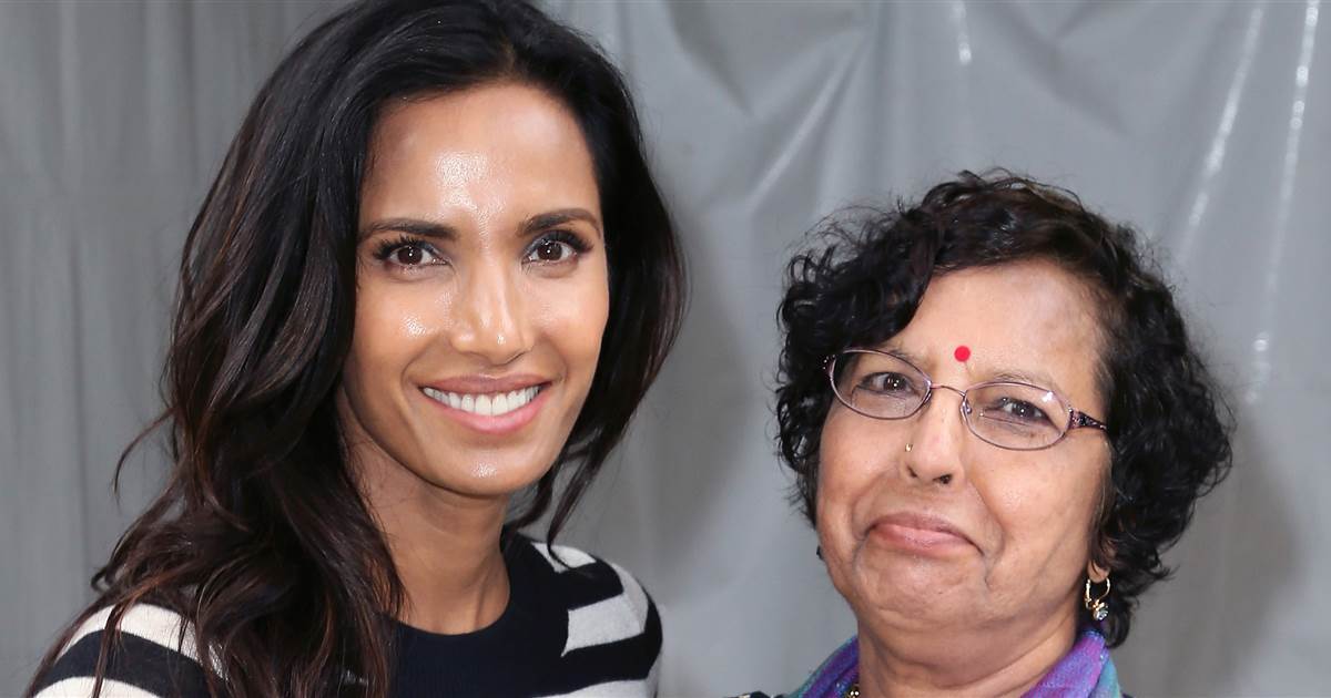 La madre de Padma Lakshmi dice que su hija es 'como la mujer que yo quería ser'