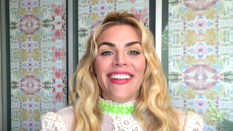 Busy Philipps inicia el Mes del Orgullo con un post en honor a su hija de 12 años, Birdie