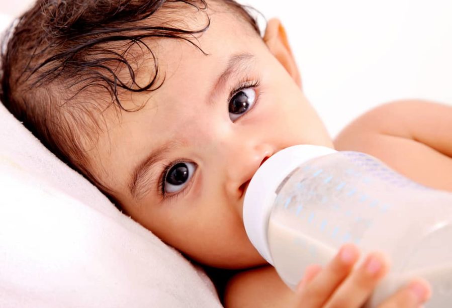 Destete con biberón y deshidratación en bebés mayores