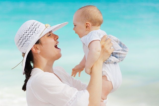 Los 12 mejores consejos para el cuidado del bebé de las madres primerizas