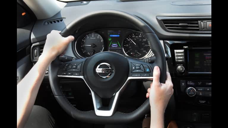 Conozca la nueva tecnología automovilística para la seguridad del conductor adolescente (y su cordura)