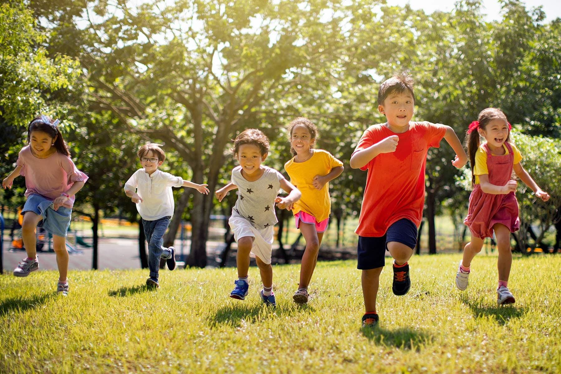 El poder del juego: cómo el tiempo al aire libre ayuda a los niños
