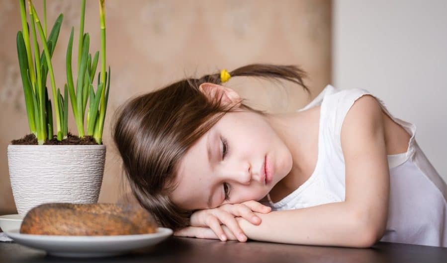 Un niño de cinco años y la ansiedad por la comida