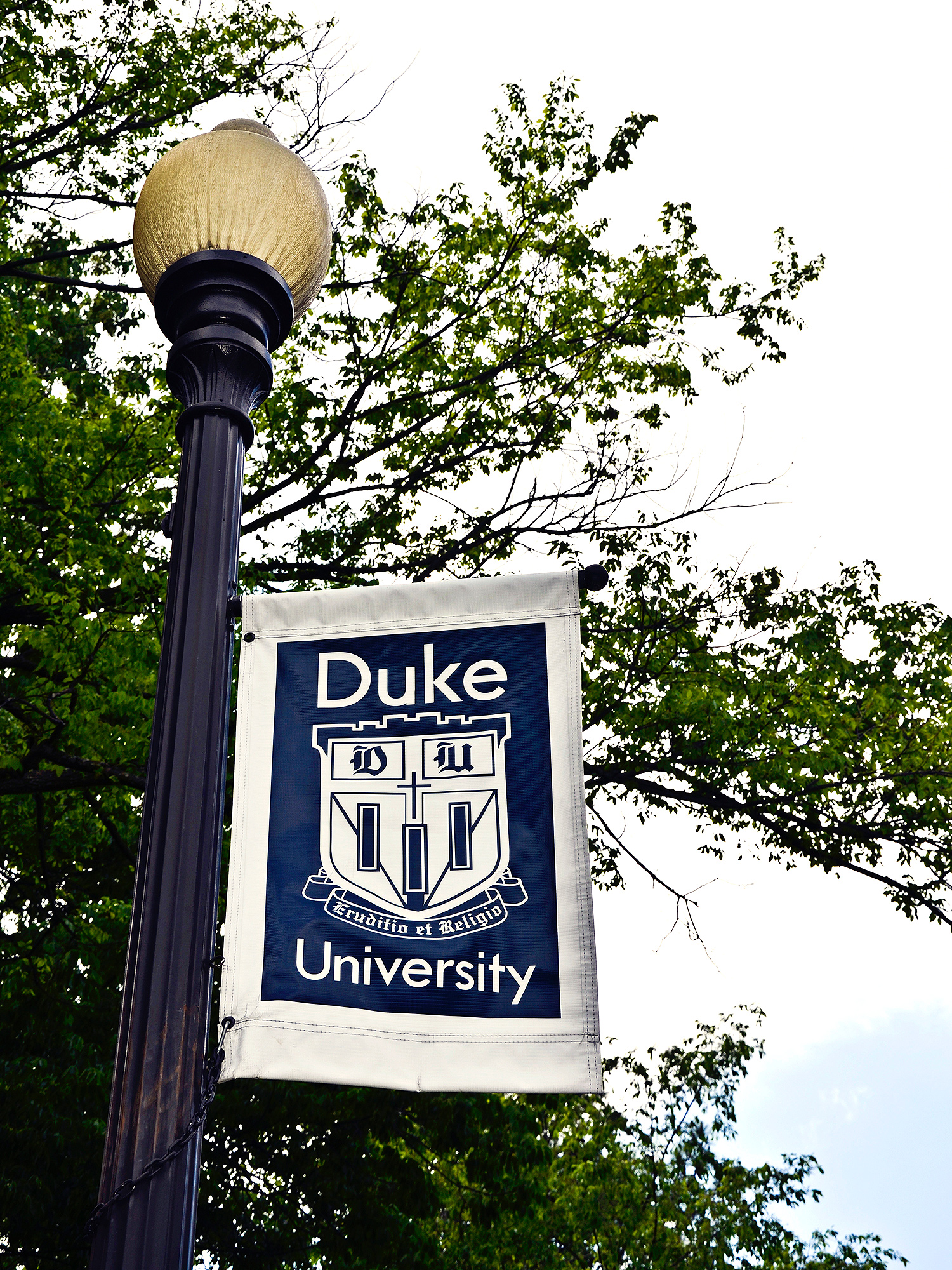 La Universidad de Duke anuncia que los empleados que no se vacunen contra la COVID-19 serán despedidos