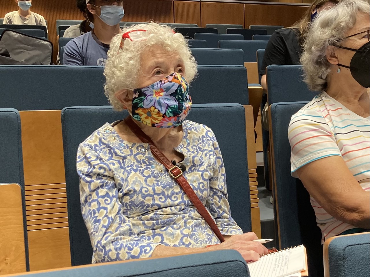Una mujer de 101 años de Virginia asiste a clases universitarias