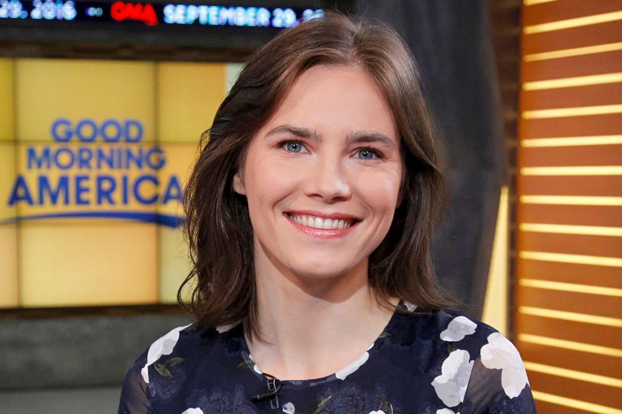 La nueva mamá Amanda Knox dice que la fertilidad de las mujeres debe tenerse en cuenta en las sentencias de prisión