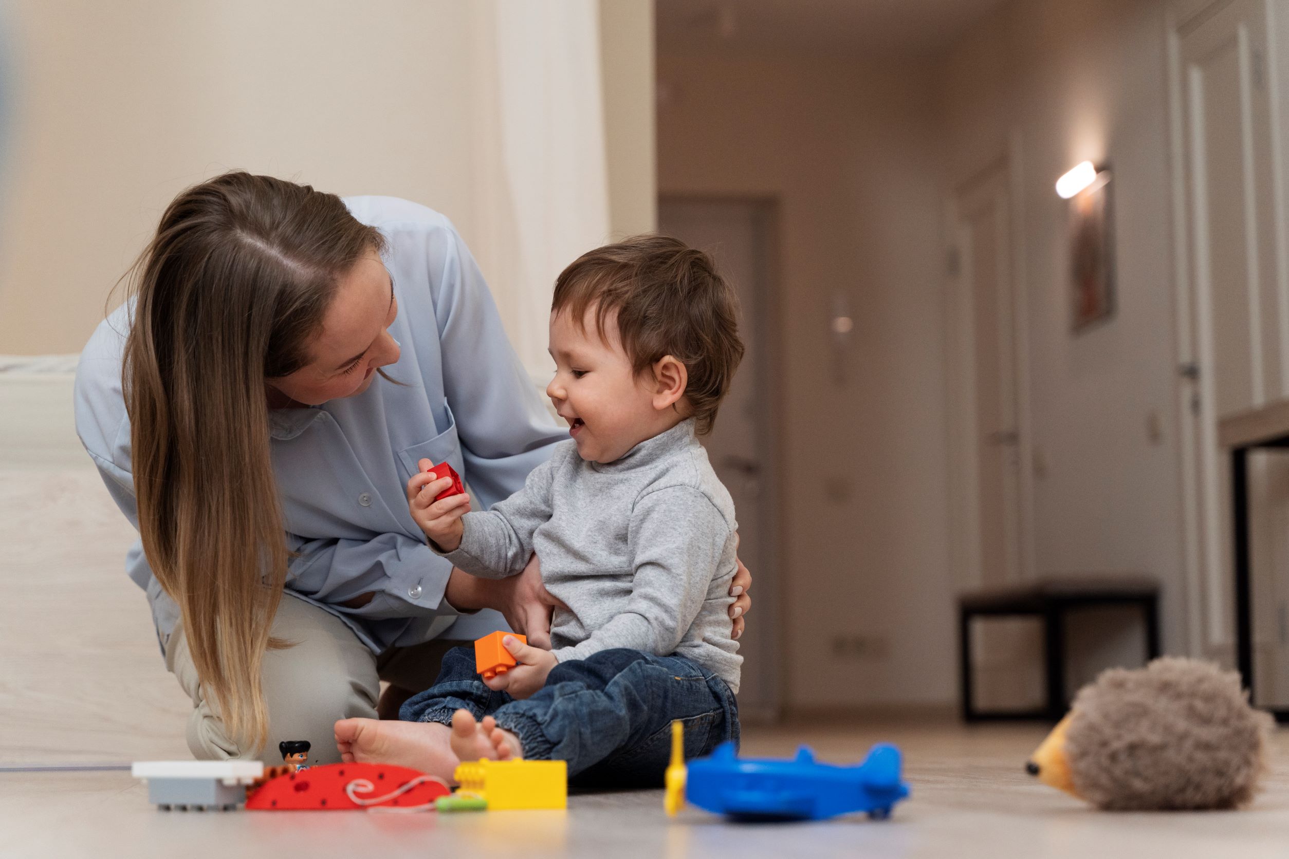 Cómo mantener la calma cuando su hijo se porta mal constantemente