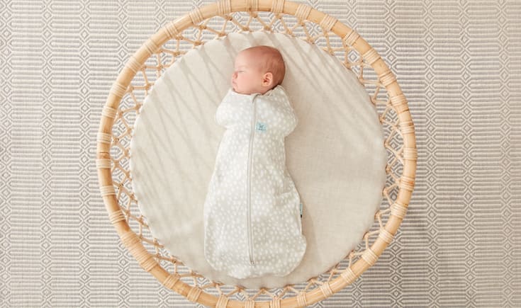 ergoPouch Cocoon-Swaddle-Bag_Fawn-Sleeping