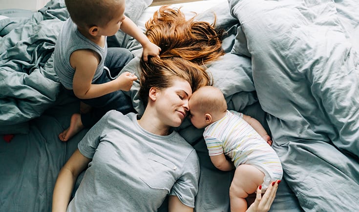 5 cosas que las mamás hicieron de forma diferente con su segundo recién nacido