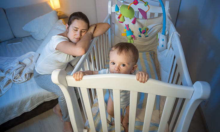 ¿Por qué mi bebé ha dejado de dormir toda la noche?