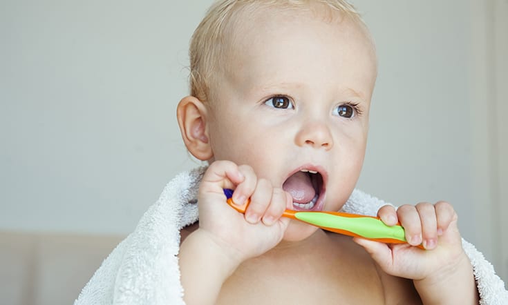 Cinco consejos para cuidar los dientes de tu bebé