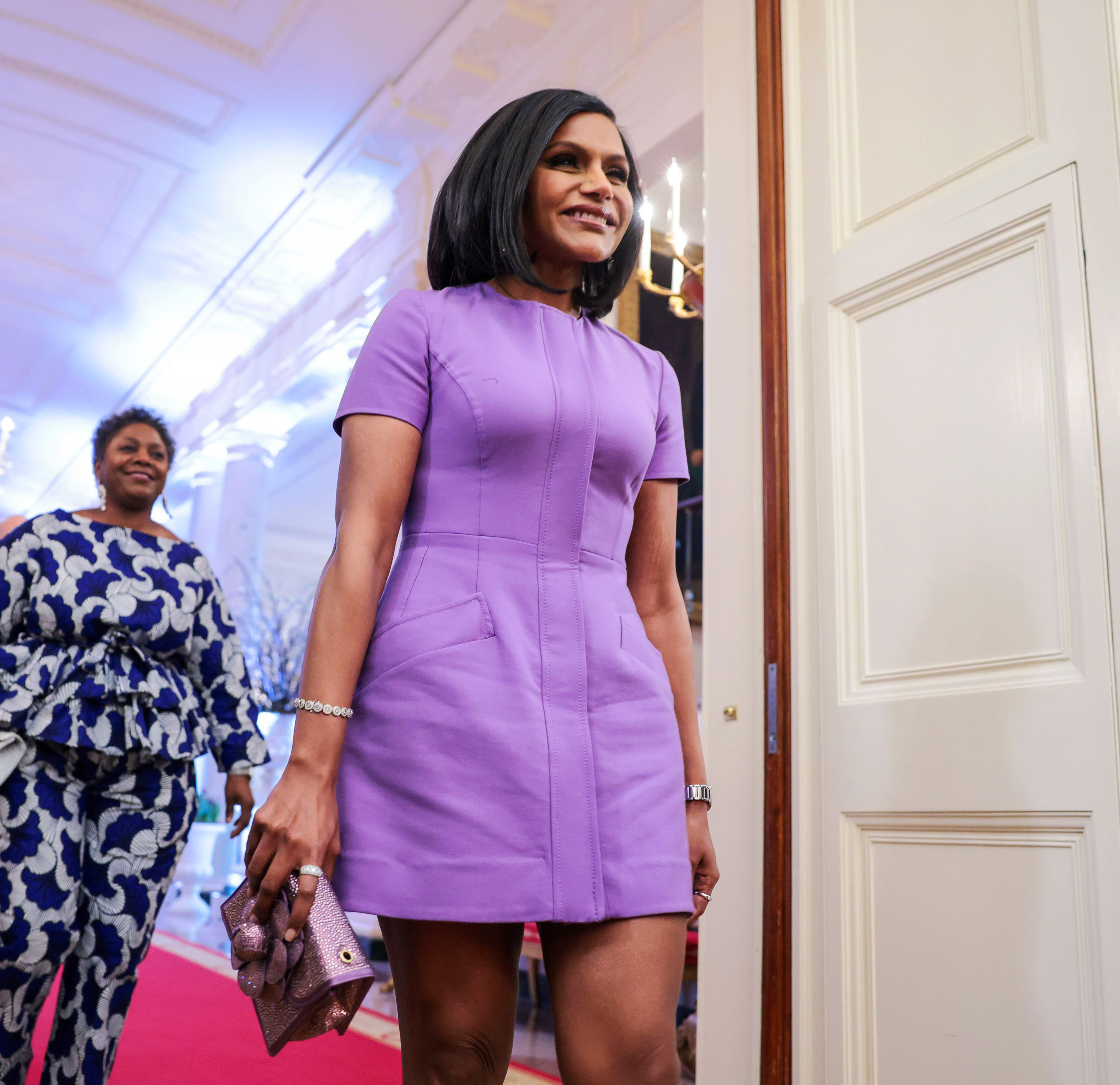 Mindy Kaling comparte una foto poco común de su hija Katherine en la Casa Blanca