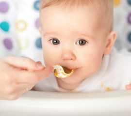 ¿Su bebé tendrá una dieta mejor si usted fue a la universidad?