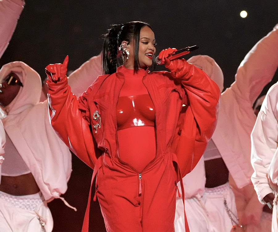 17 de los mejores looks premamá de Rihanna hasta la fecha
