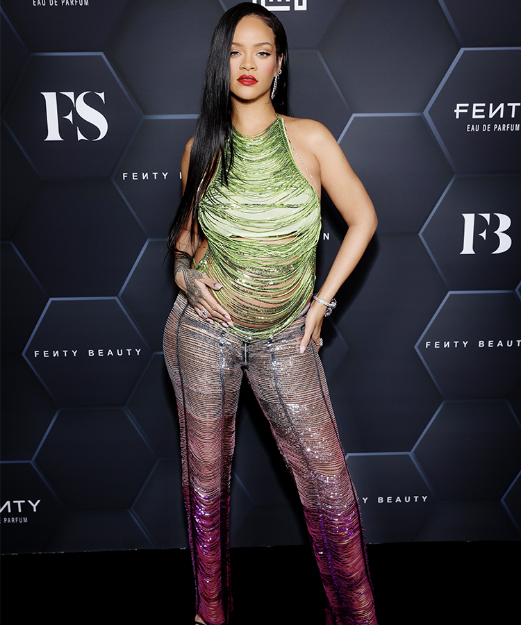 17 de los mejores looks premamá de Rihanna hasta la fecha