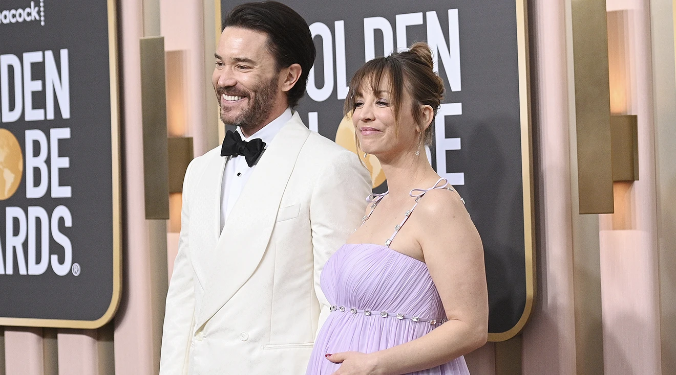 Kaley Cuoco da la bienvenida a una niña con Tom Pelphrey