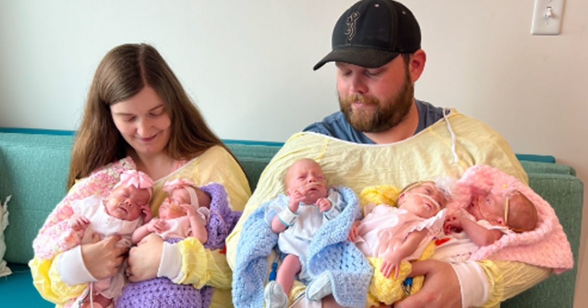 Una familia de Mississippi revela las primeras fotos de sus quintillizos: "¡Ahora tenemos cinco hijos!