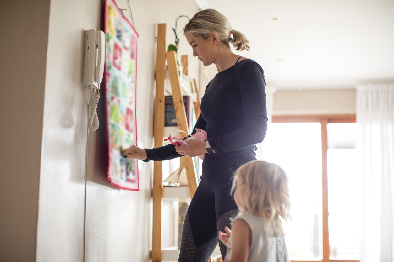 Cómo utilizar apoyos visuales para ayudar a su hijo a aprender