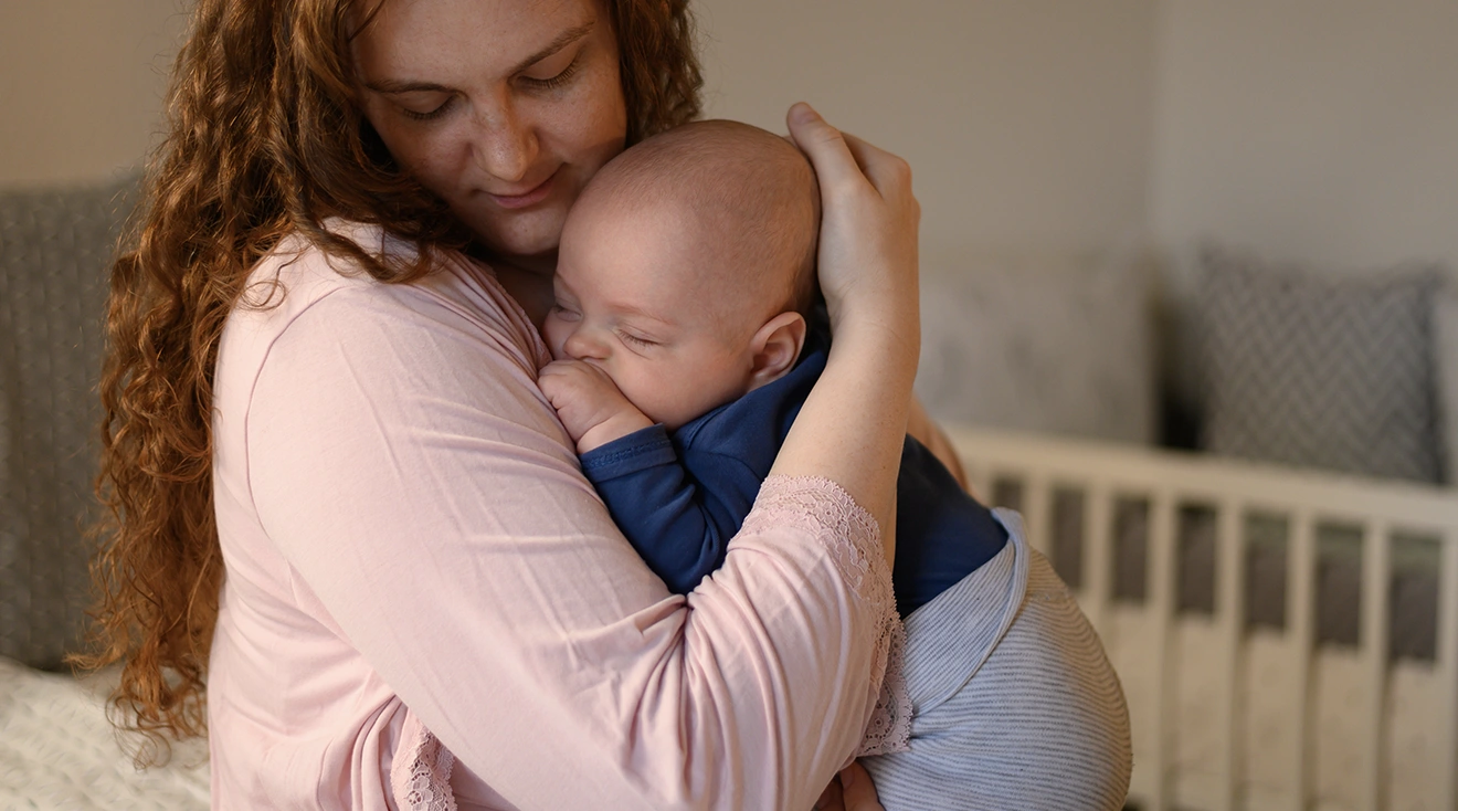 Informe: Las madres pierden 237.000 dólares en ingresos de por vida