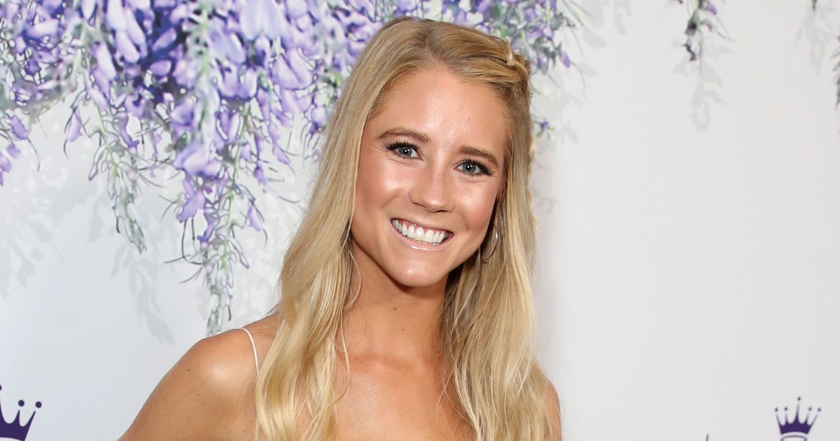 Cassidy Gifford comparte una nueva foto de su barriguita en el día de su parto