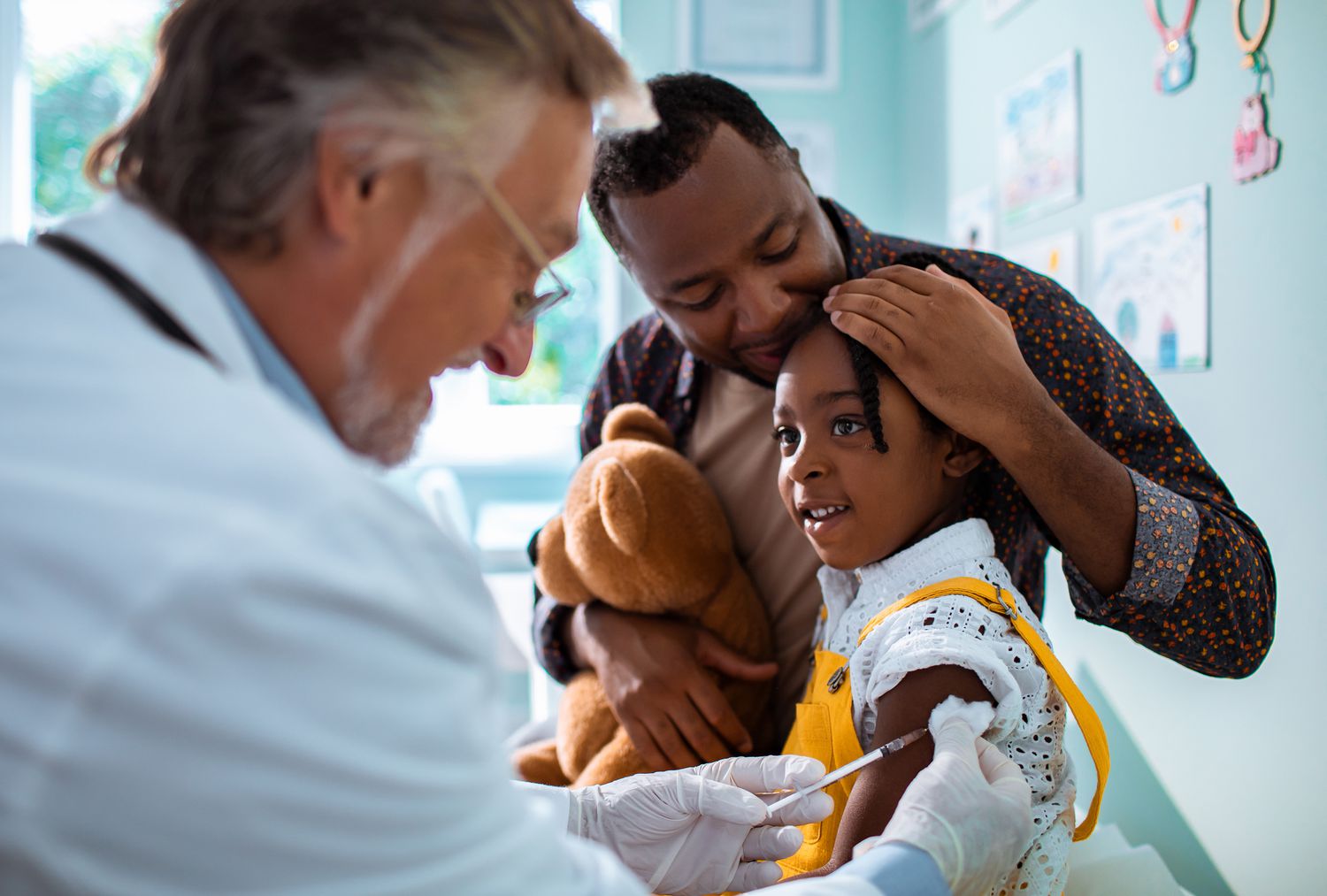La vacuna COVID-19 y los niños: Lo que los padres deben saber