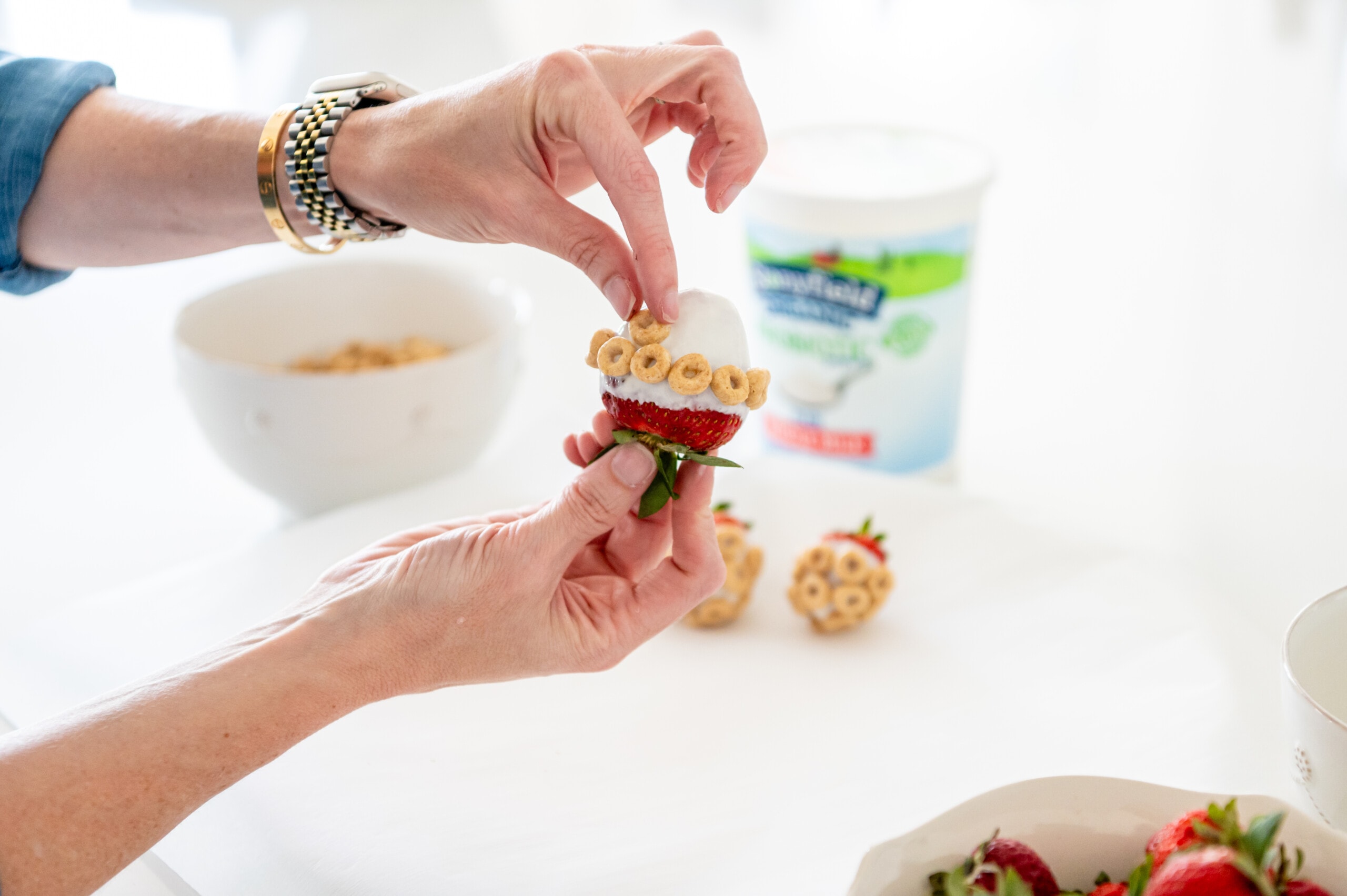 4 fáciles tentempiés de yogur para niños, perfectos para después de clase