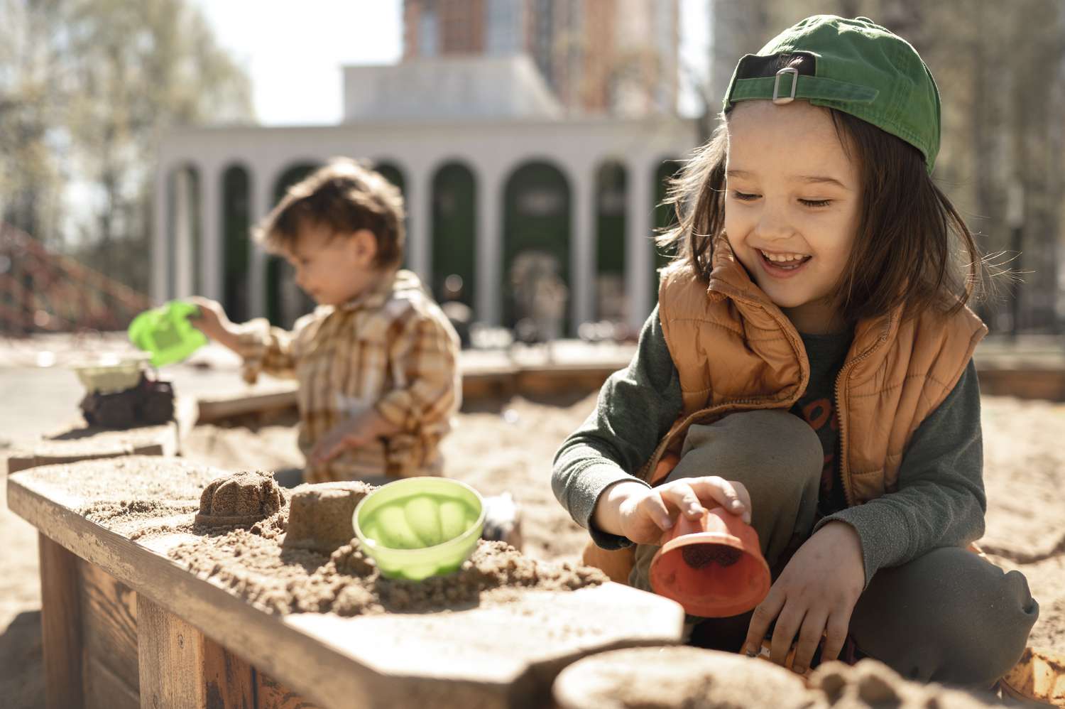 Ideas de juegos sensoriales para su hijo pequeño