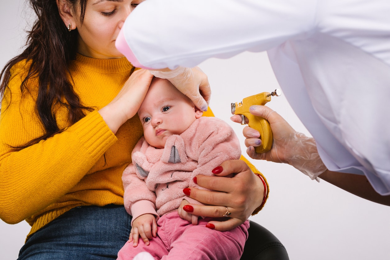 Perforar las orejas del bebé: Aspectos a tener en cuenta