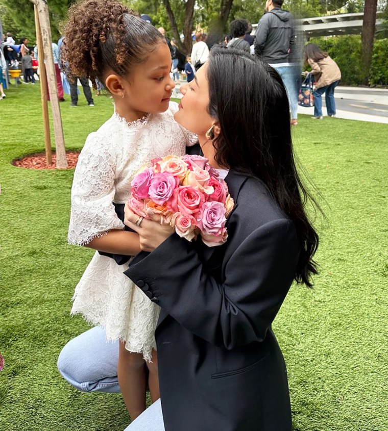 Guía de los hijos de las Kardashian: El significado detrás de todos los nombres de los hijos Kardashian Jenner 