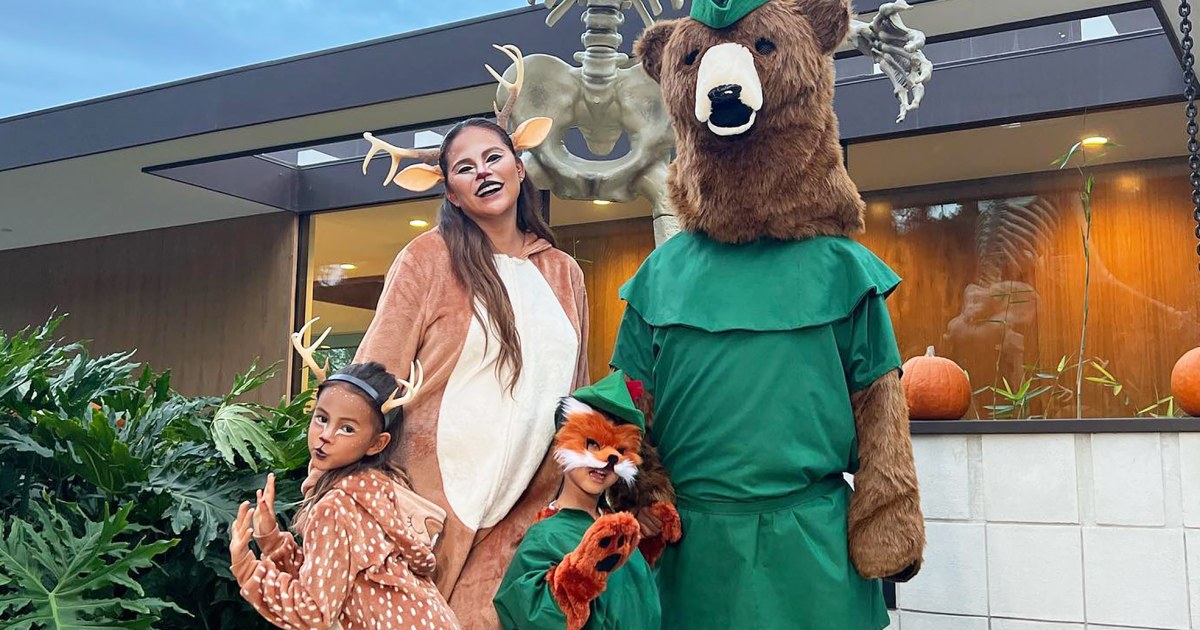 Mira los disfraces de Halloween de la familia de John Legend y Chrissy Teigen a través de los años 