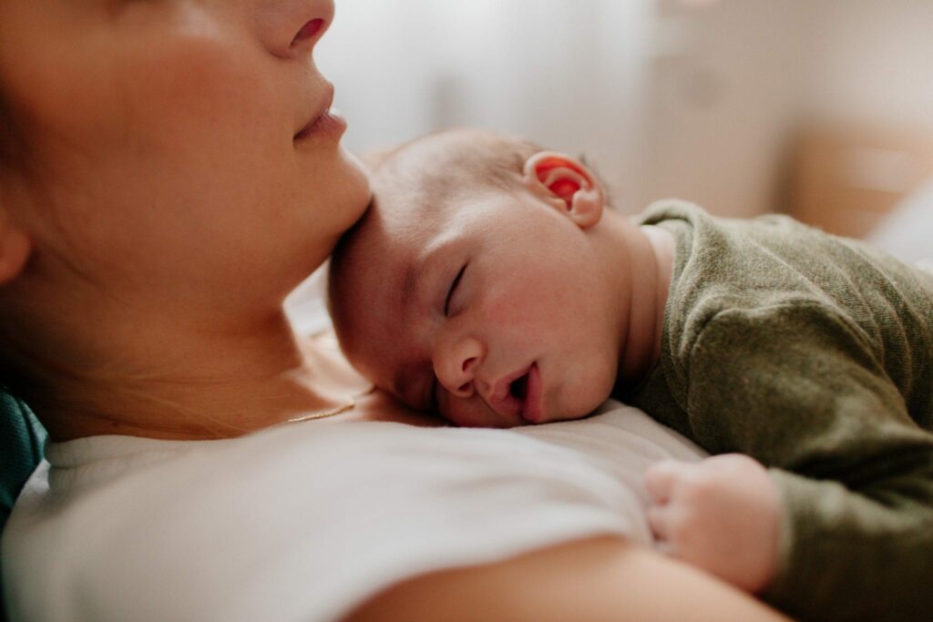 ¿Cuántas horas necesita dormir su bebé?