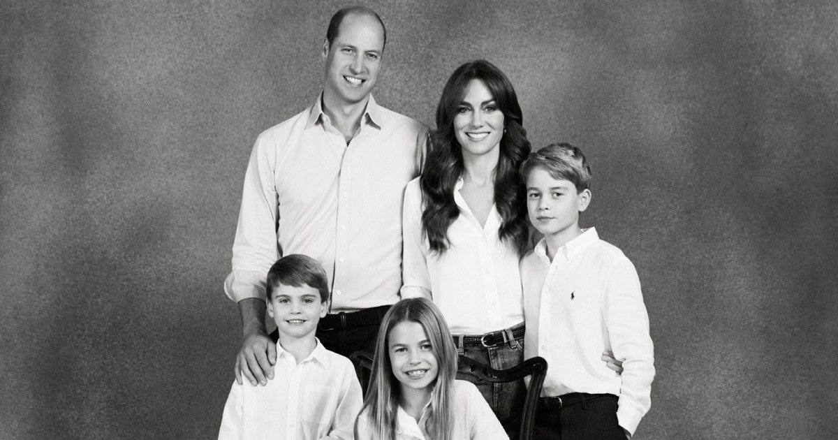 El príncipe Guillermo y Kate Middleton publican una nueva foto familiar para su felicitación navideña